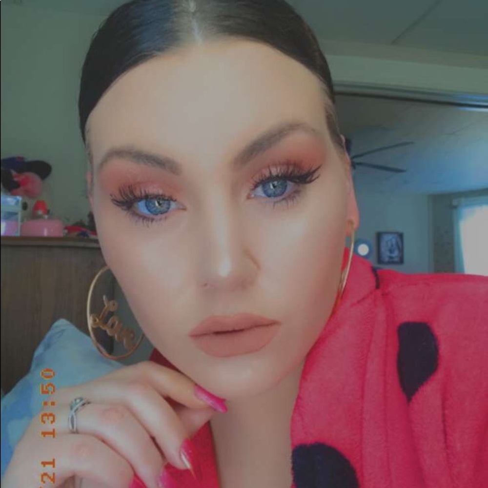 Meet your Posher, Jami